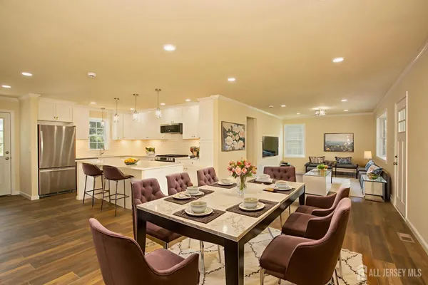 $849,000 | 15 Bradley Drive, Edison, NJ 08817