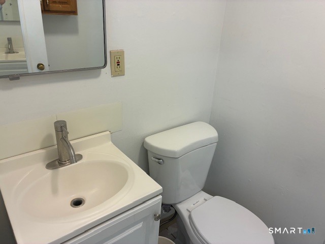 10 Old Waterbury Road, Unit 1 Middlebury, CT 06762 - Photo 5 of 8