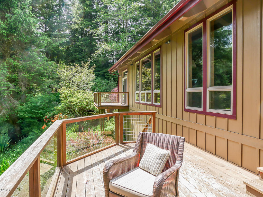 847 Hamer Road Siletz, OR 97380 - Photo 35 of 79 Deck off Kitchen