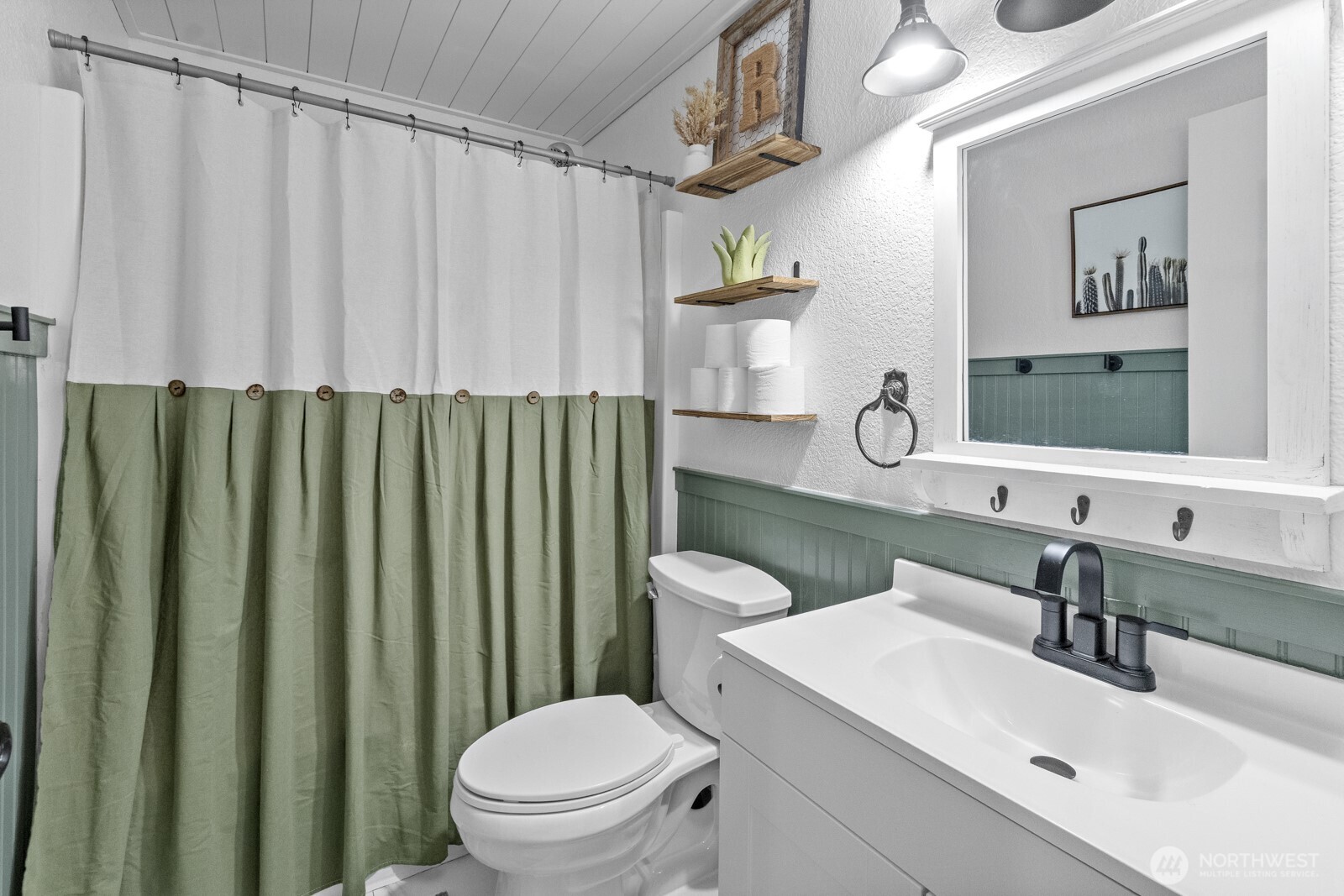 60 Lorrain Court Belfair, WA 98528 - Photo 16 of 39