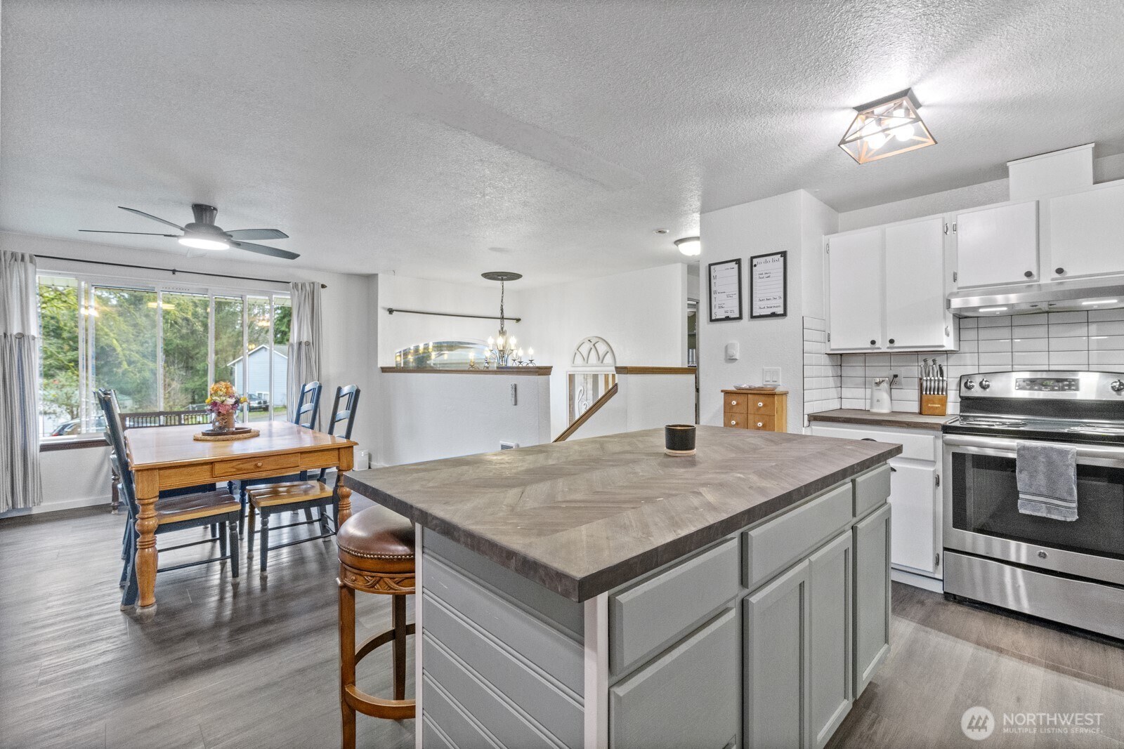 60 Lorrain Court Belfair, WA 98528 - Photo 8 of 39