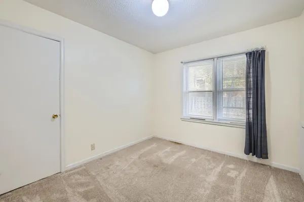 $2,500 | 18 Park Lane, Hopkins, MN 55343