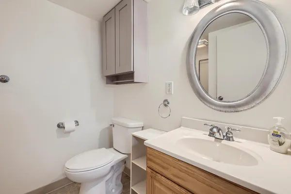 $2,500 | 18 Park Lane, Hopkins, MN 55343