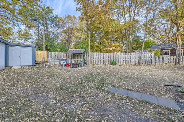 $2,500 | 18 Park Lane, Hopkins, MN 55343