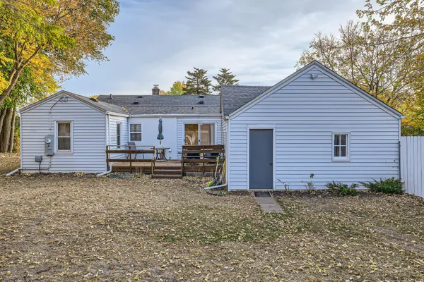 $2,500 | 18 Park Lane, Hopkins, MN 55343