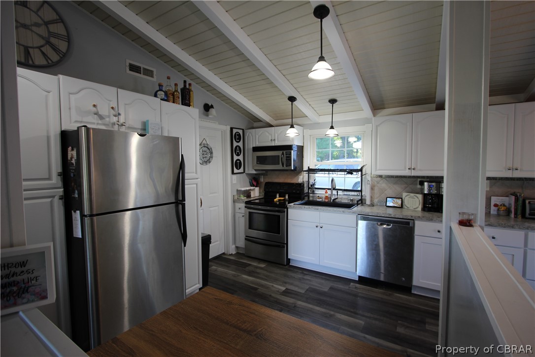 166 Pine Hall Road Mathews, VA 23109 - Photo 11 of 46