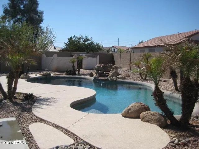 $2,250 | 11037 West Granada Road, Avondale, AZ 85392