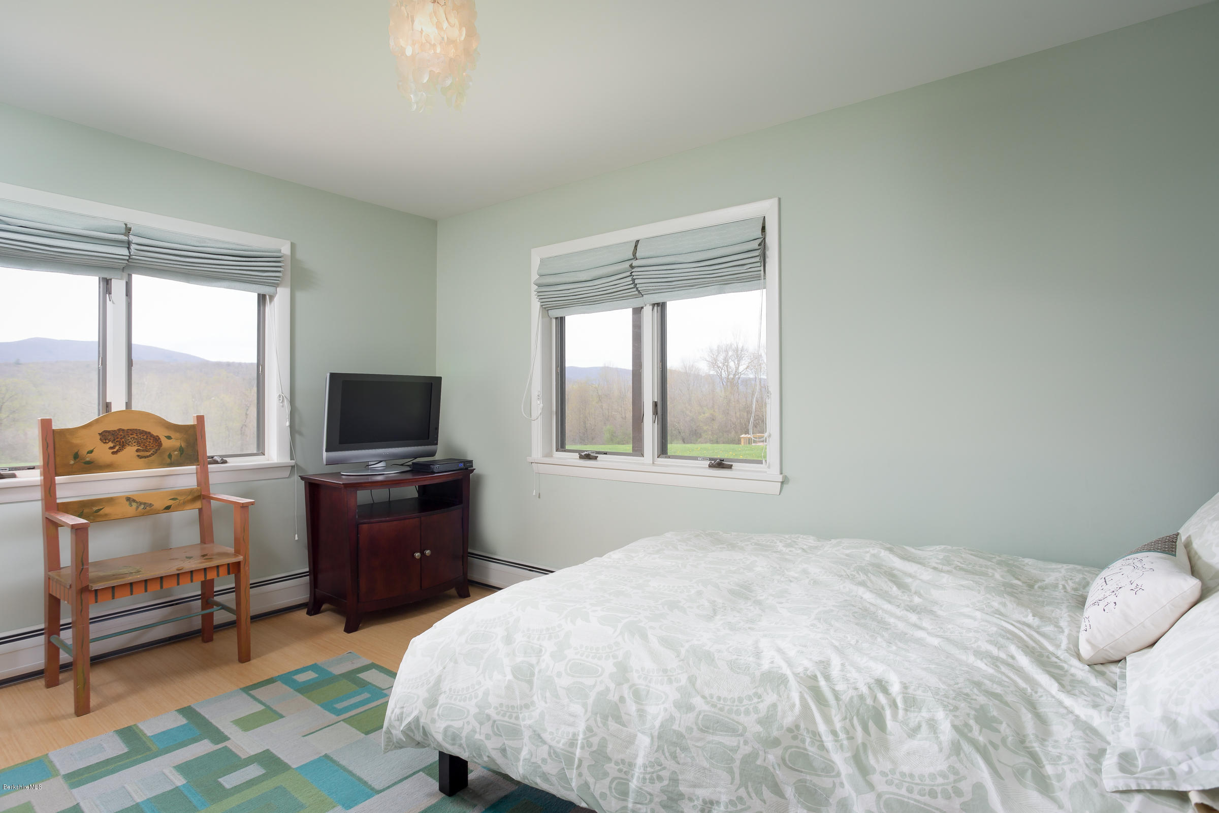 429 Stratton Road Williamstown, MA 01267 - Photo 17 of 29 17 LL Bedroom-126