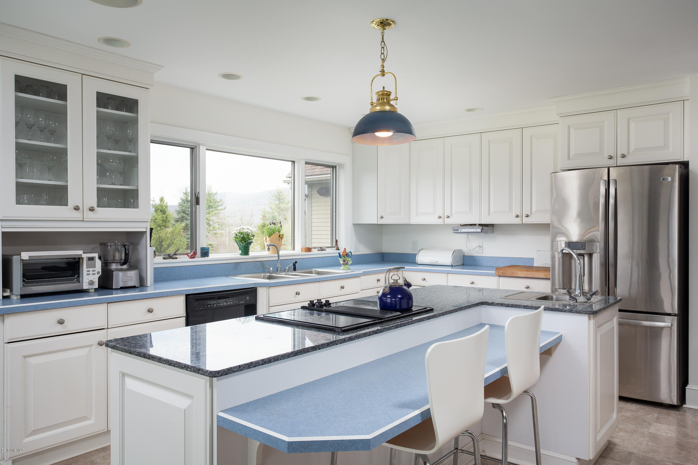 429 Stratton Road Williamstown, MA 01267 - Photo 10 of 29 10 Kitchen-125