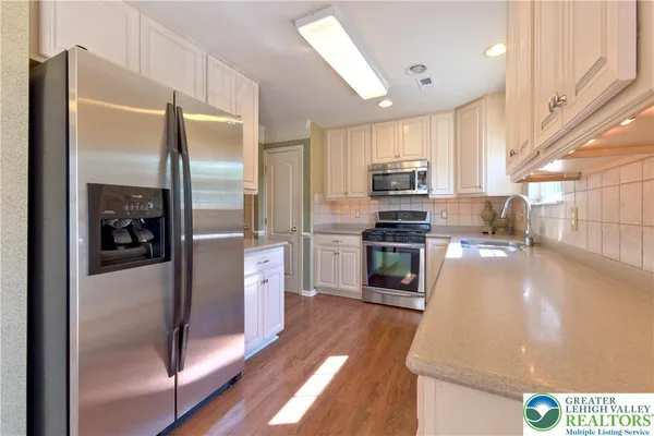 $2,650 | 4107 Bunker Hill Drive South, Coopersburg, PA 18036