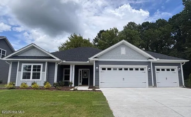 $345,500 | 110 Firethorn Circle, Wallace, NC 28466