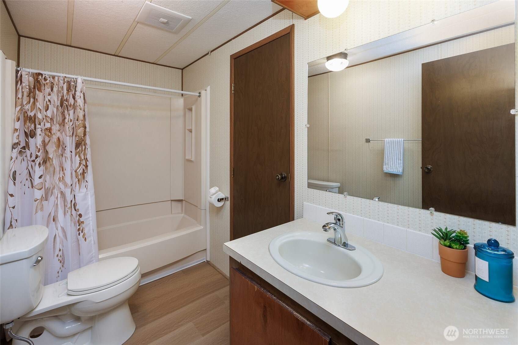 2000 192nd Street Southeast, Unit 103 Bothell, WA 98012 - Photo 29 of 35