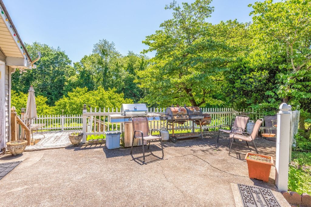 1769 Maple Valley Road Charlotte, TN 37036 - Photo 6 of 25 Gallery Image 6