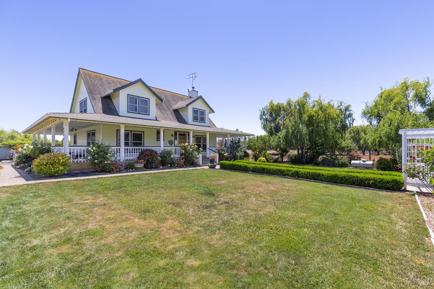 2510 Woolsey Road Windsor, CA 95492 - Photo 4 of 99