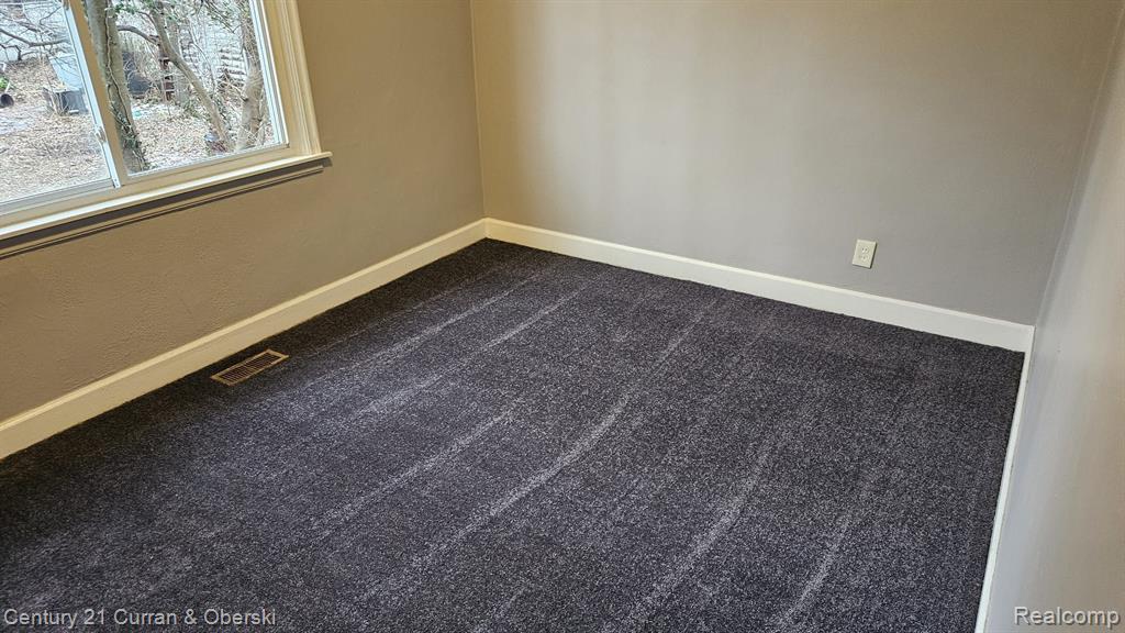 6534 Appoline Street Dearborn, MI 48126 - Photo 5 of 16