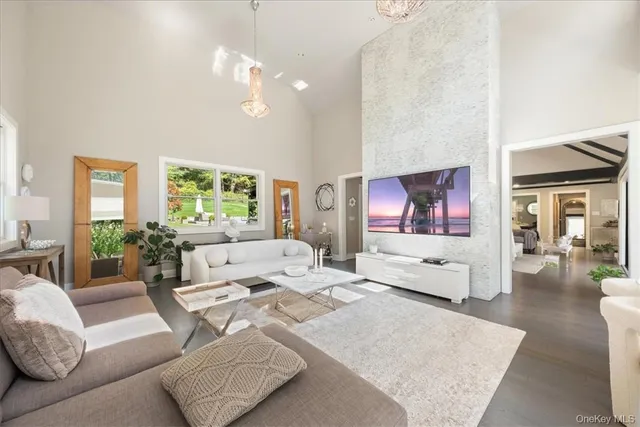 $2,100,000 | 1570 Journeys End Road, Croton-on-Hudson, NY 10520