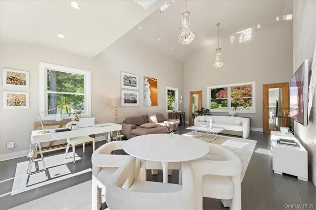 $2,100,000 | 1570 Journeys End Road, Croton-on-Hudson, NY 10520