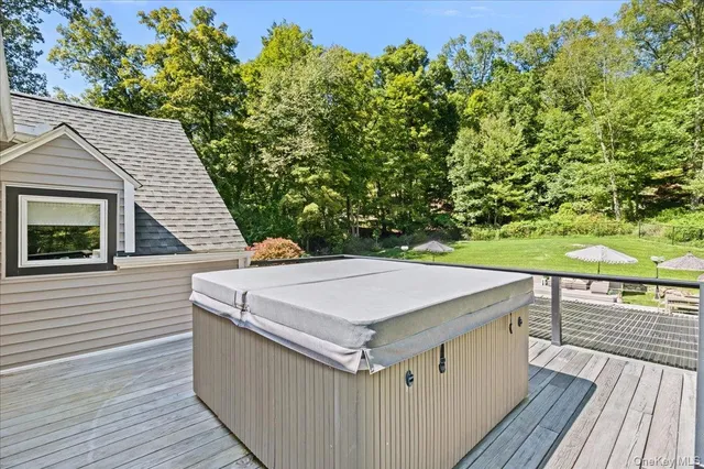 $2,100,000 | 1570 Journeys End Road, Croton-on-Hudson, NY 10520