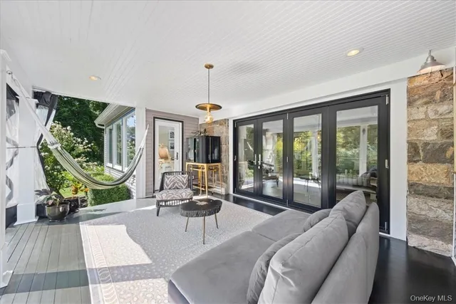 $2,100,000 | 1570 Journeys End Road, Croton-on-Hudson, NY 10520