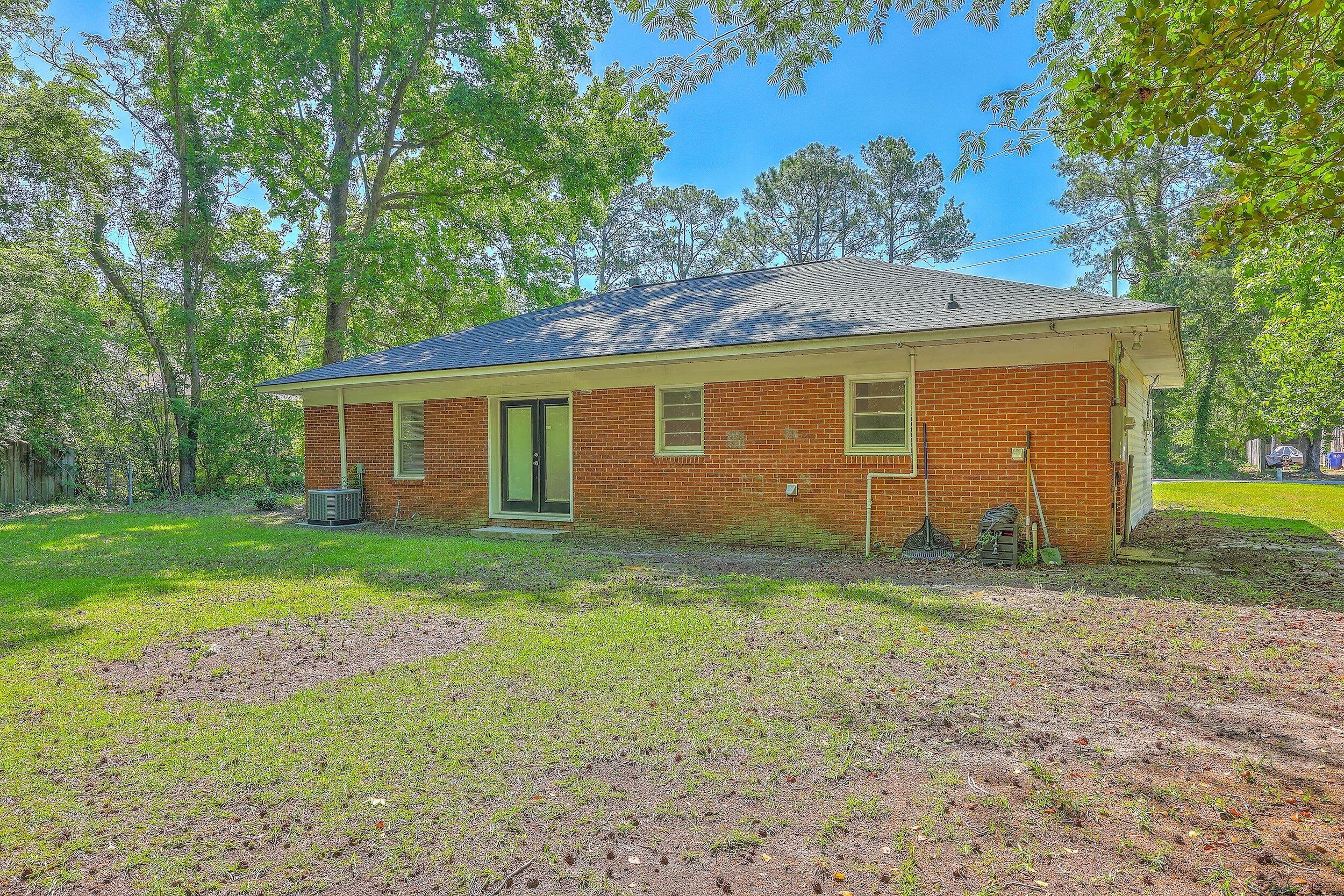 2736 Shadow Lane North Charleston, SC 29406 - Photo 27 of 29 ZYN_8035_36_37_38_39_40_41