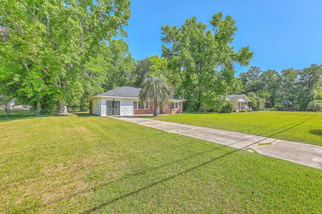 $315,000 | 2736 Shadow Lane, North Charleston, SC 29406