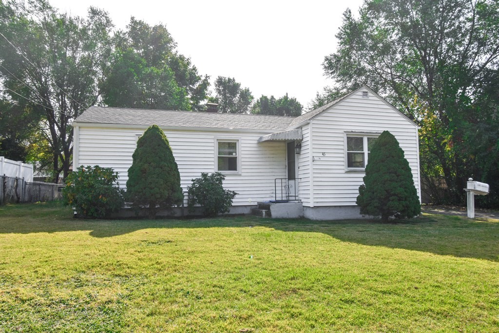 45 Redfern Drive Springfield, MA 01109 - Photo 1 of 26 Gallery Image 1