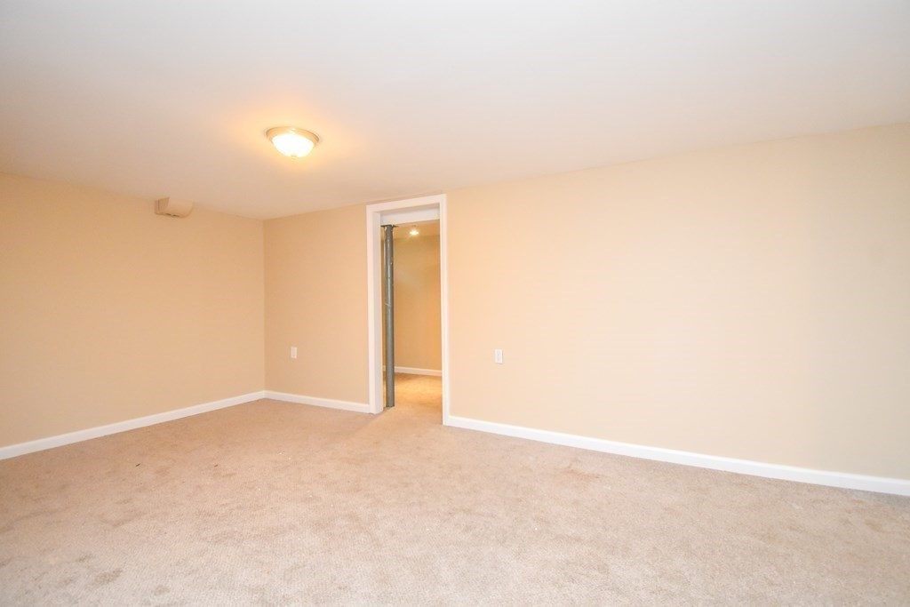 45 Redfern Drive Springfield, MA 01109 - Photo 20 of 26 Gallery Image 20
