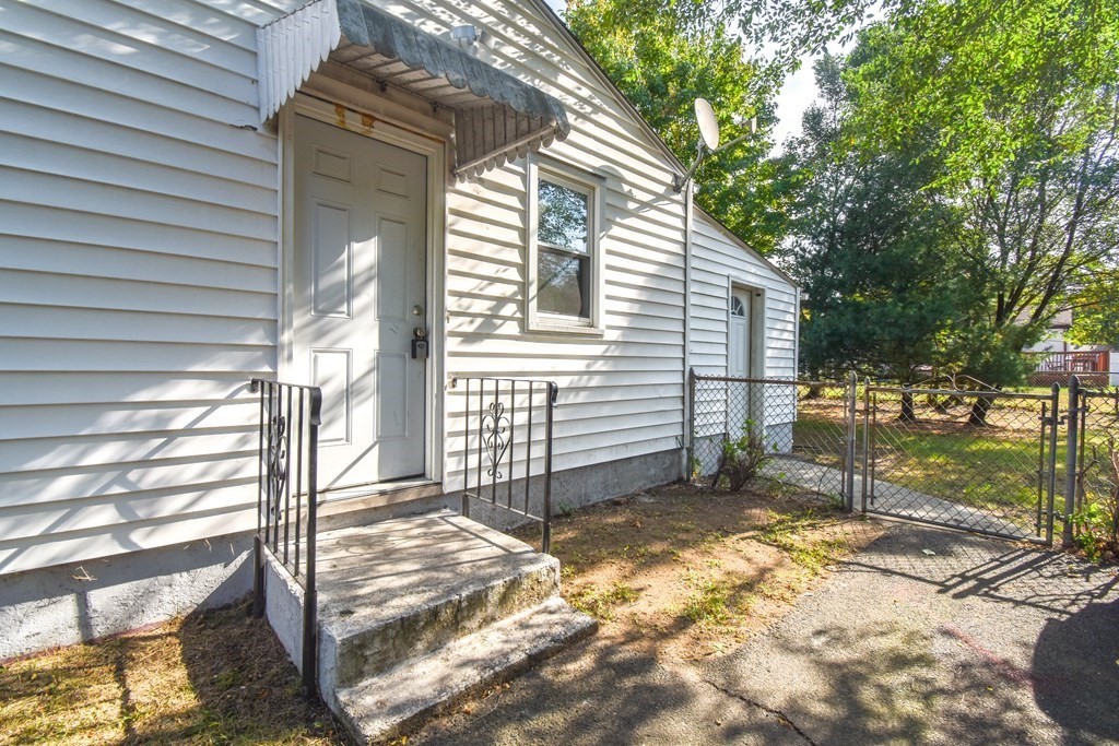 45 Redfern Drive Springfield, MA 01109 - Photo 24 of 26 Gallery Image 24