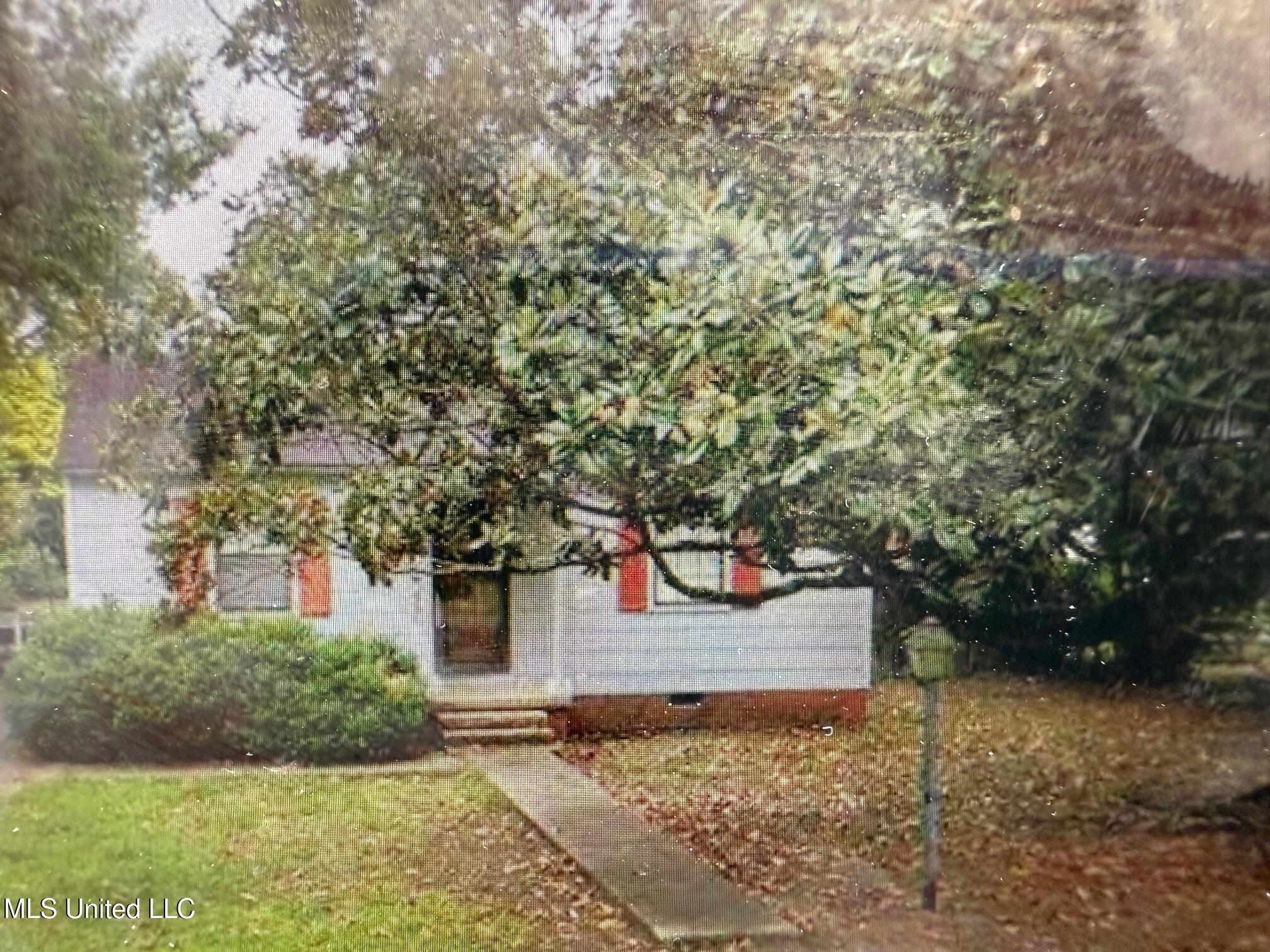 411 Giddens Street Greenville, MS 38701 - Photo 2 of 2 giddens