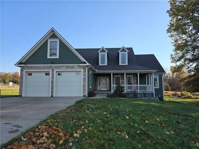 $435,000 | 608 Mulberry Street, Pleasant Hill, MO 64080