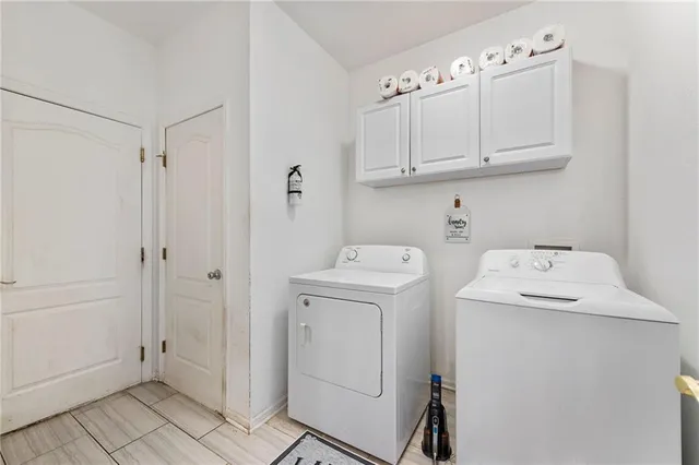 $435,000 | 608 Mulberry Street, Pleasant Hill, MO 64080