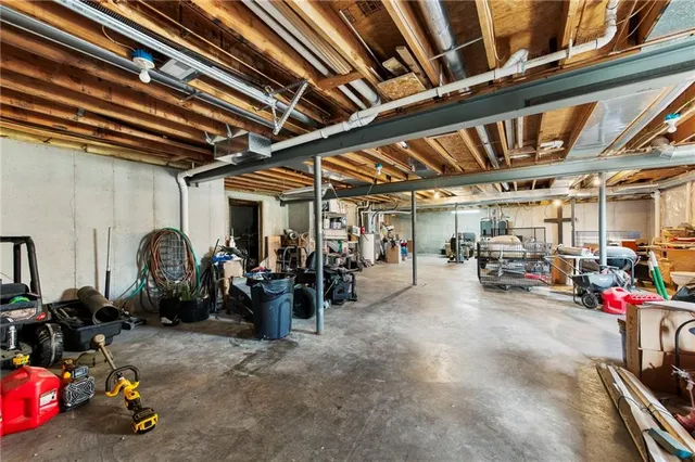 $435,000 | 608 Mulberry Street, Pleasant Hill, MO 64080