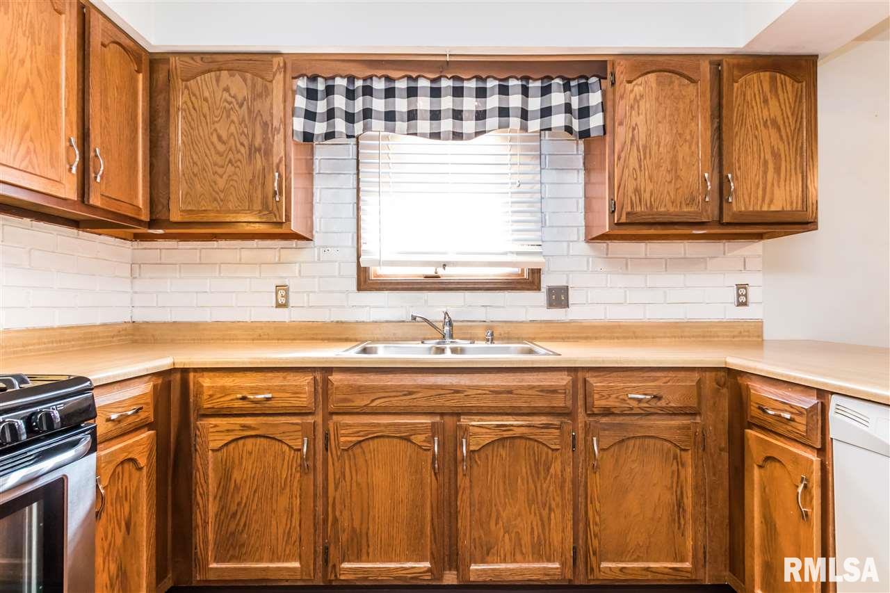 1508 Highview Road East Peoria, IL 61611 - Photo 6 of 35 Gallery Image 6