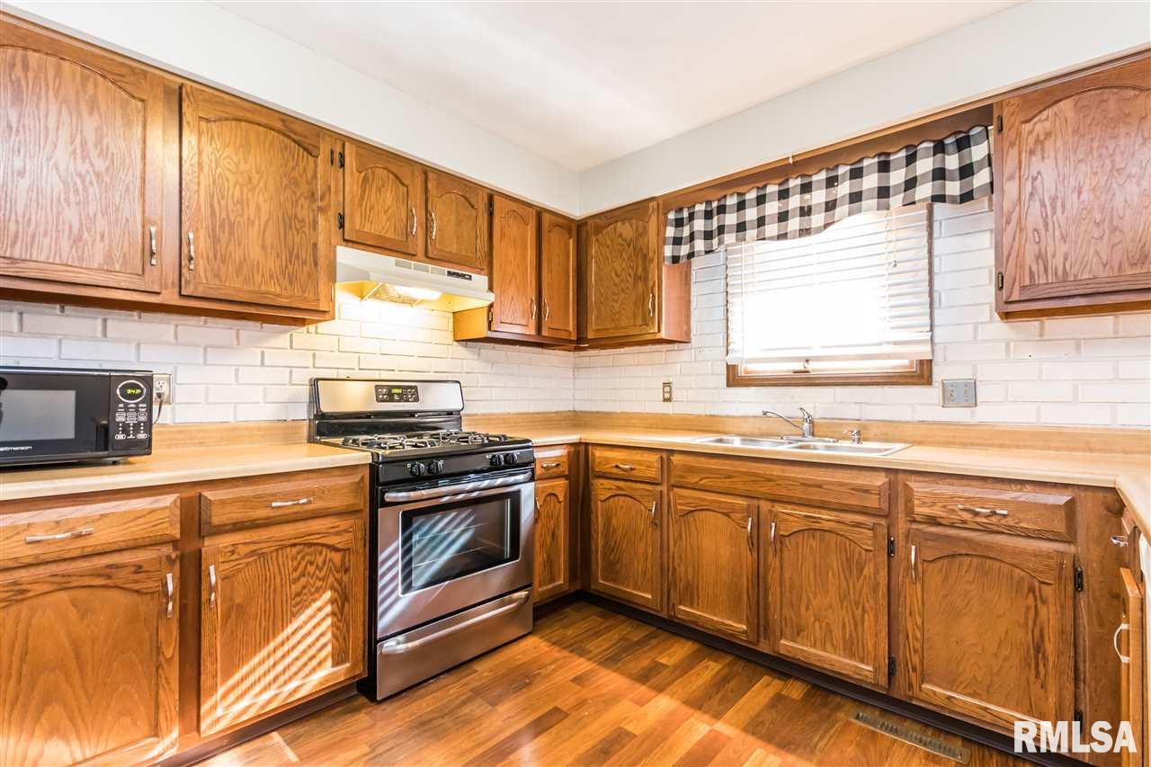 1508 Highview Road East Peoria, IL 61611 - Photo 7 of 35 Gallery Image 7