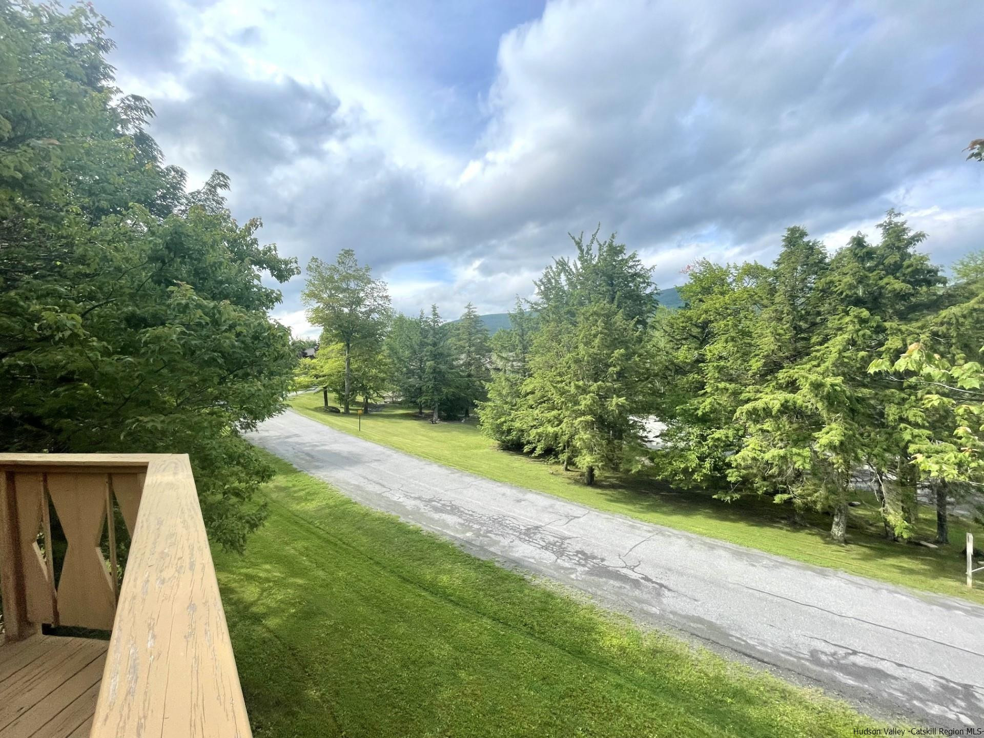 72 Hunter Ridge, Unit L1 Hunter, NY 12442 - Photo 4 of 23