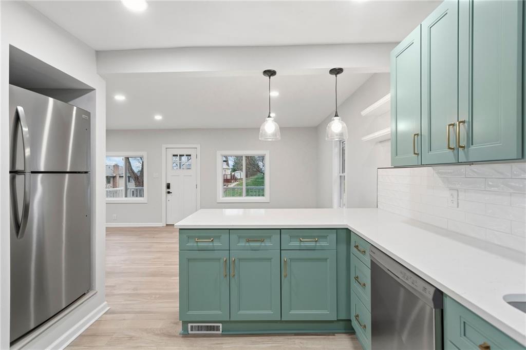 3809 41st Avenue New Brighton, PA 15066 - Photo 17 of 37