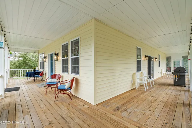 $550,000 | 497 Church Street, Oriental, NC 28571