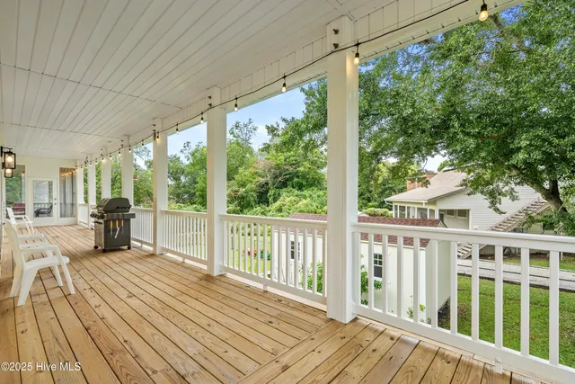 $550,000 | 497 Church Street, Oriental, NC 28571