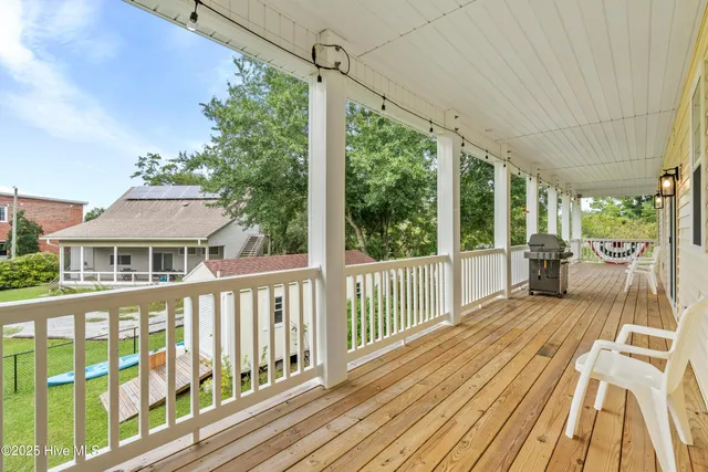 $550,000 | 497 Church Street, Oriental, NC 28571