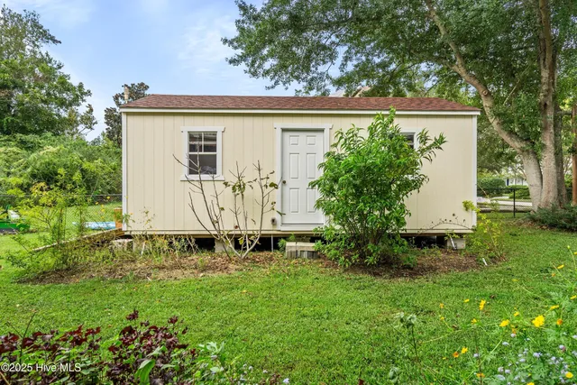 $550,000 | 497 Church Street, Oriental, NC 28571