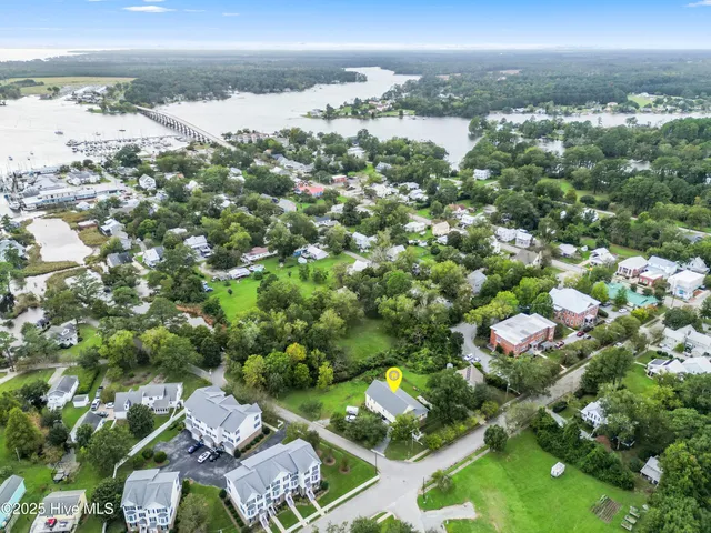 $550,000 | 497 Church Street, Oriental, NC 28571