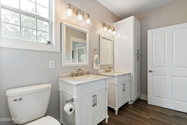 $550,000 | 497 Church Street, Oriental, NC 28571