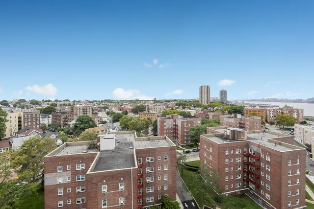 a picture of city view