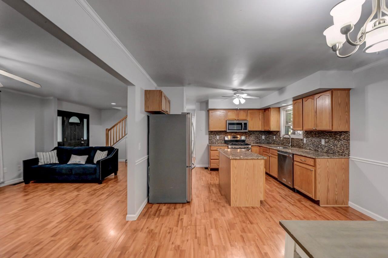 531 Chancellor Road East Stroudsburg, PA 18302 - Photo 26 of 61 Kitchen/Dining/Living Rm