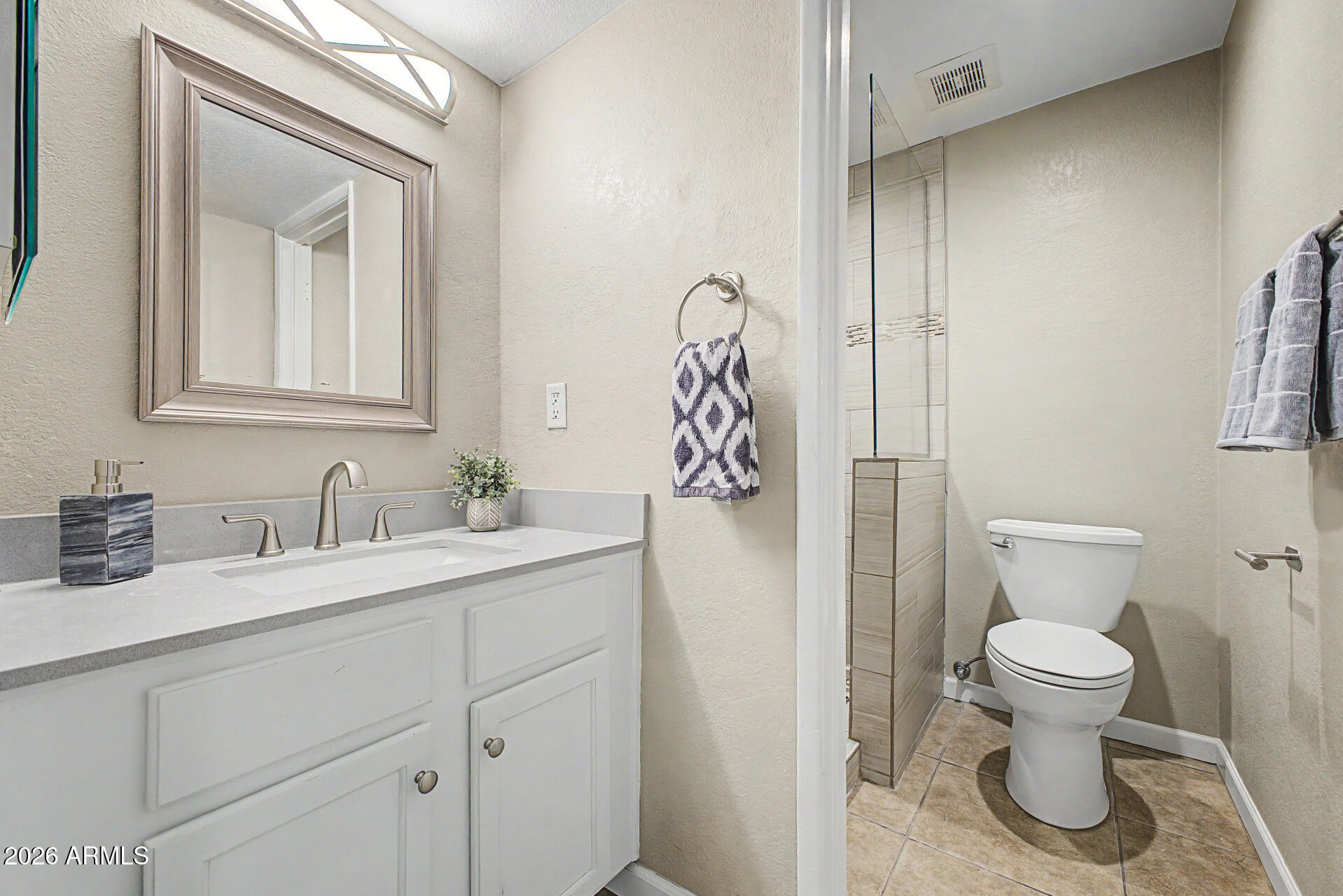 3500 North Hayden Road, Unit 1401 Scottsdale, AZ 85251 - Photo 16 of 35 Bathroom