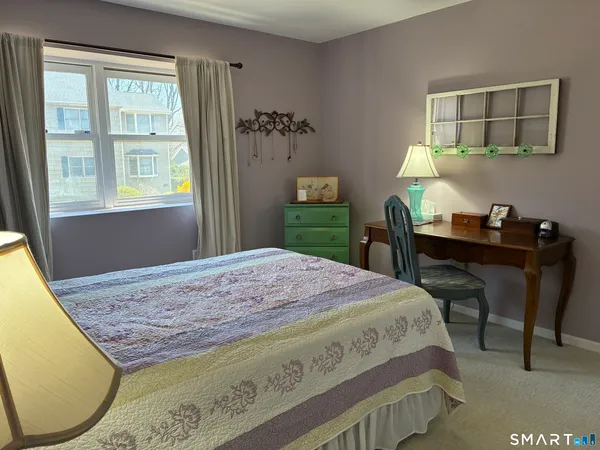 $219,900 | 462 Glendale Avenue, Unit 11, Bridgeport, CT 06606