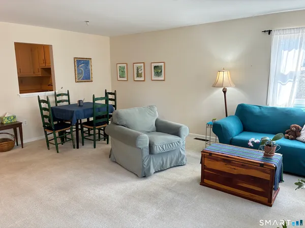 $219,900 | 462 Glendale Avenue, Unit 11, Bridgeport, CT 06606