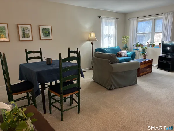 $219,900 | 462 Glendale Avenue, Unit 11, Bridgeport, CT 06606