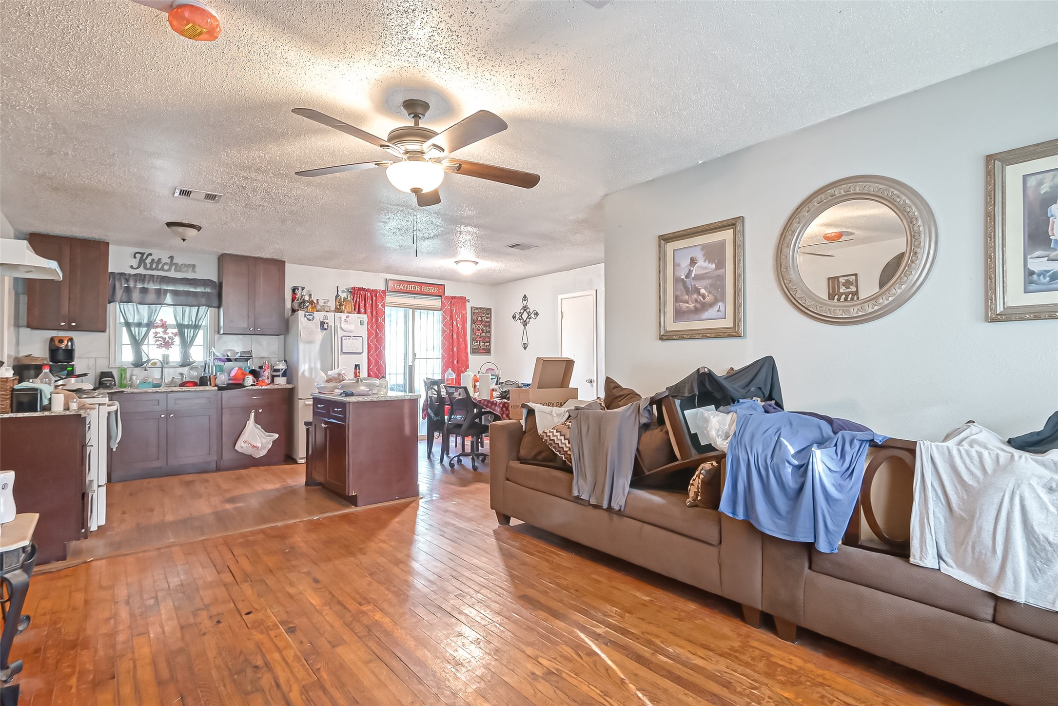 10434 Envoy Street Houston, TX 77016 - Photo 12 of 16