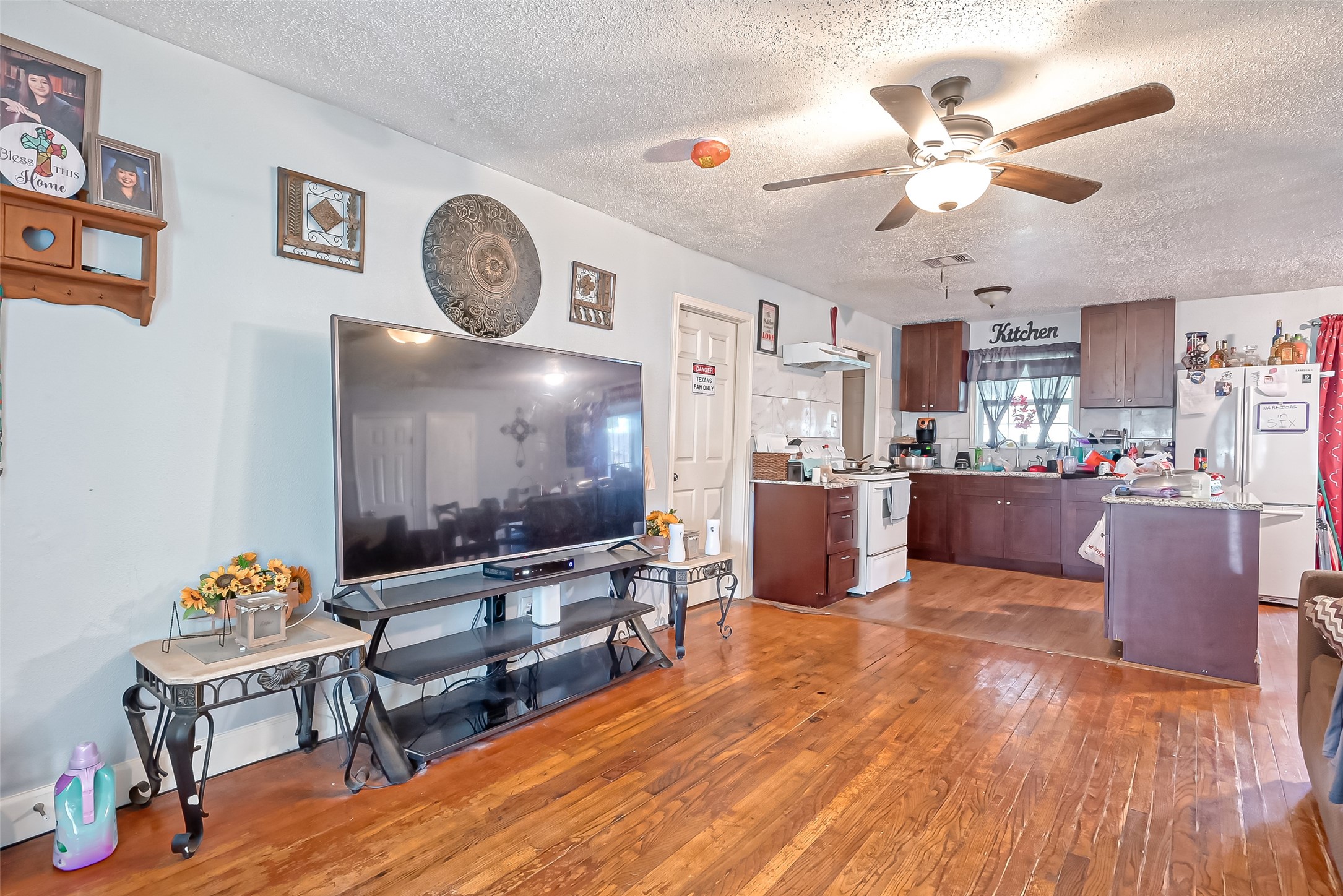 10434 Envoy Street Houston, TX 77016 - Photo 8 of 16